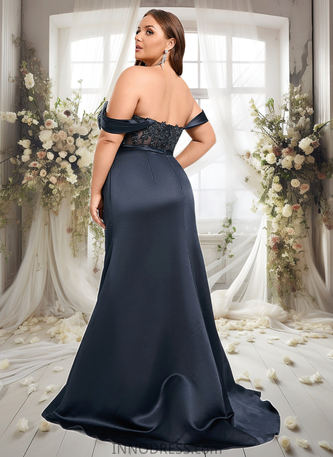 Alondra Trumpet/Mermaid Off the Shoulder Sweep Train Satin Prom Dresses With Sequins Appliques Lace DPP0025835