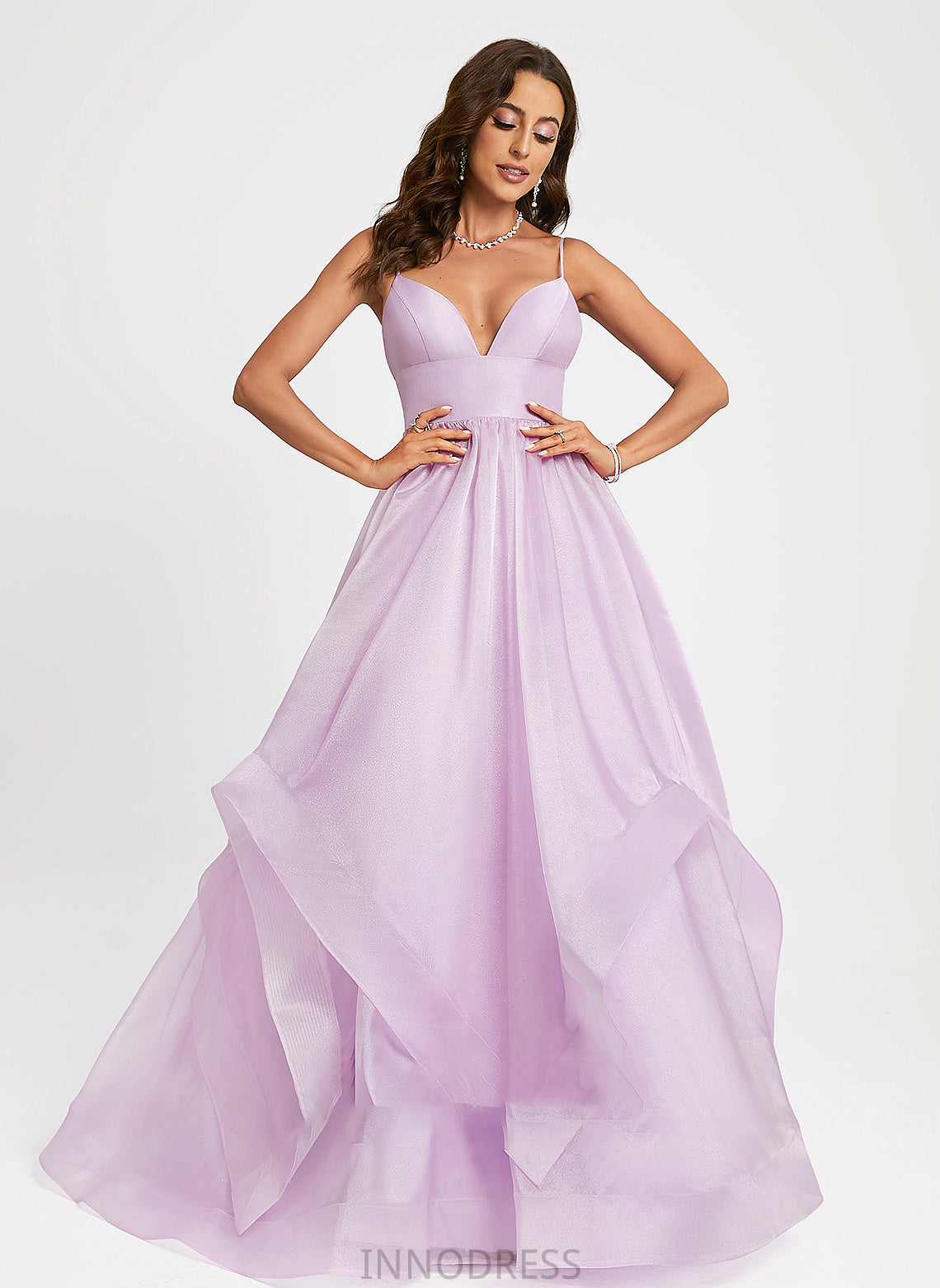 Taniya Prom Dresses Ball-Gown/Princess Organza V-neck Train Sweep