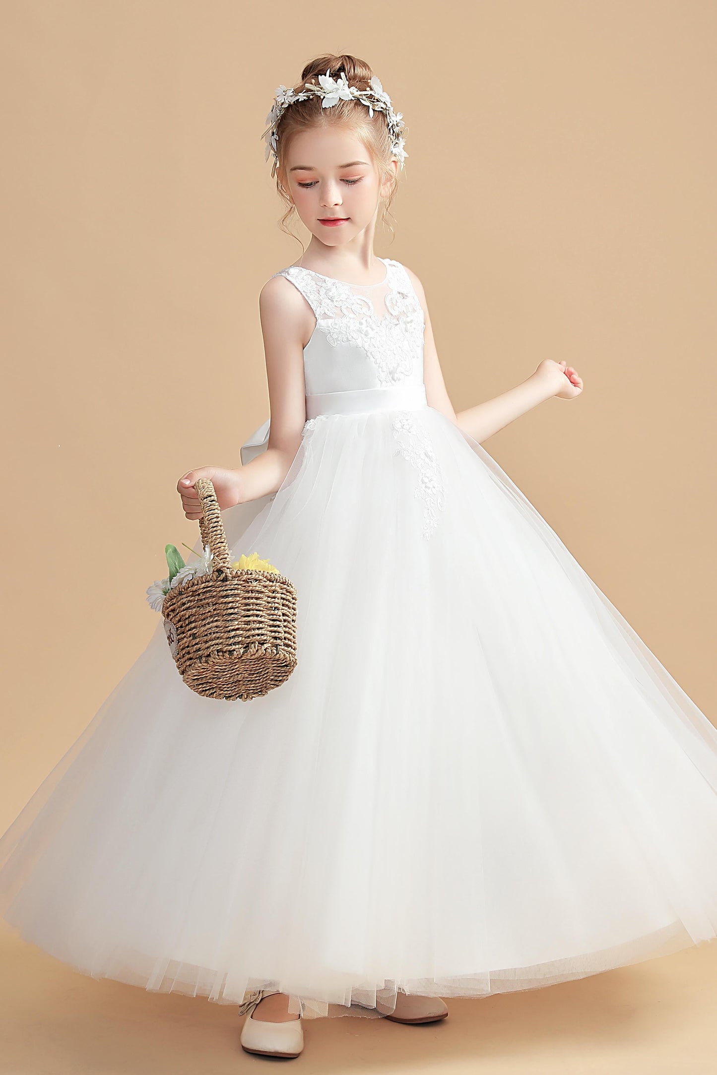 Tulle Sleeveless Ivory Flower Girl Dresses With Bowknot