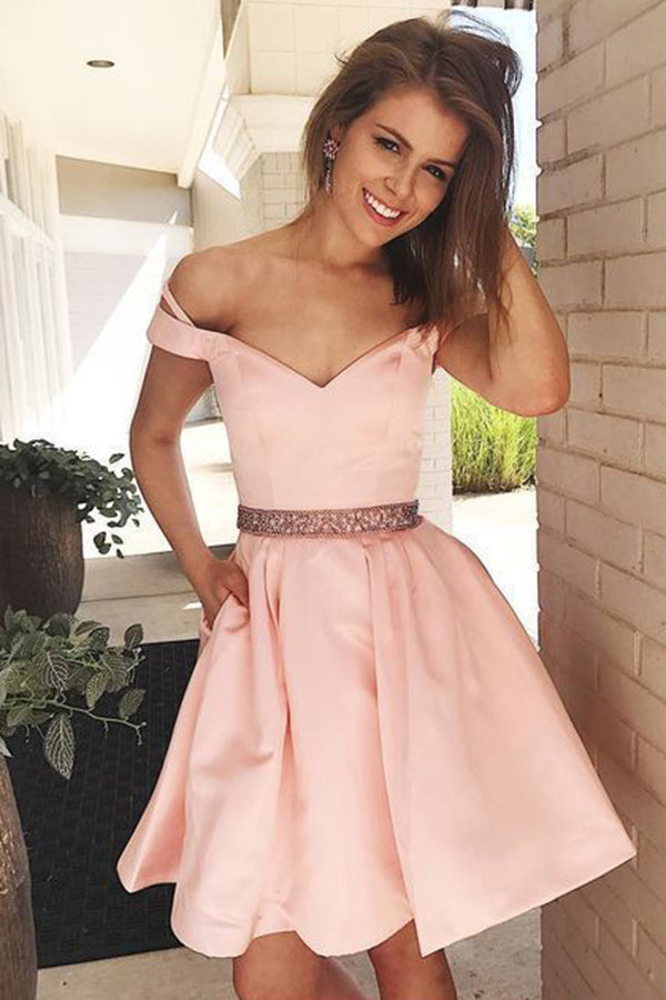 Gorgeous A-line Knee Length Homecoming Dresses