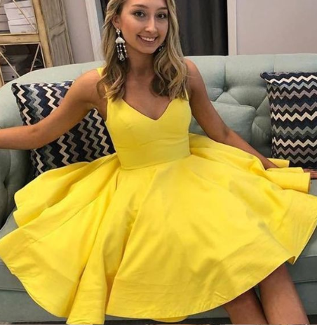 A-Line Yellow Homecoming Dresses Satin Amani Short Party Dress 5190